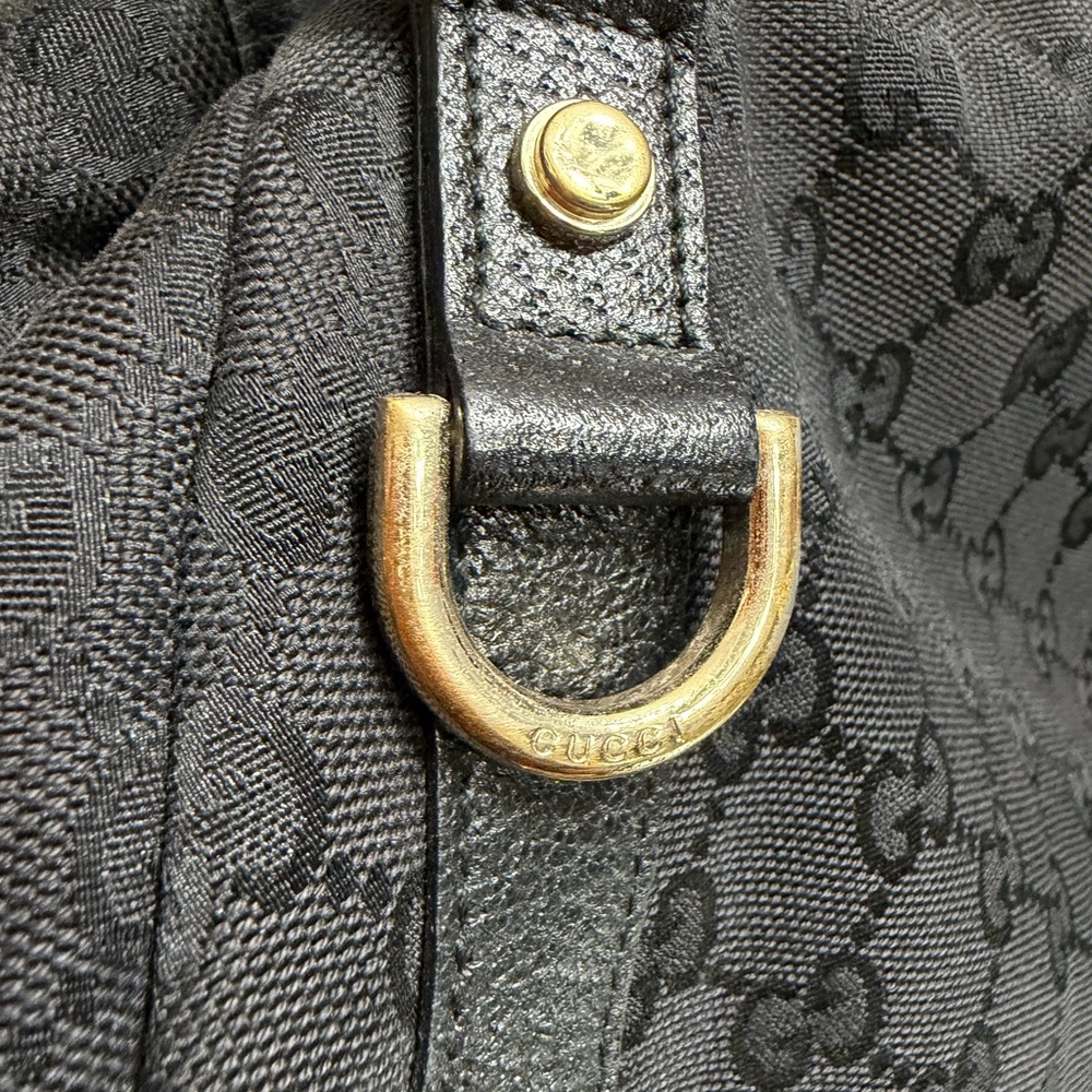 Gucci Black Monogram Shoulder Bag - Picture 3 of 10